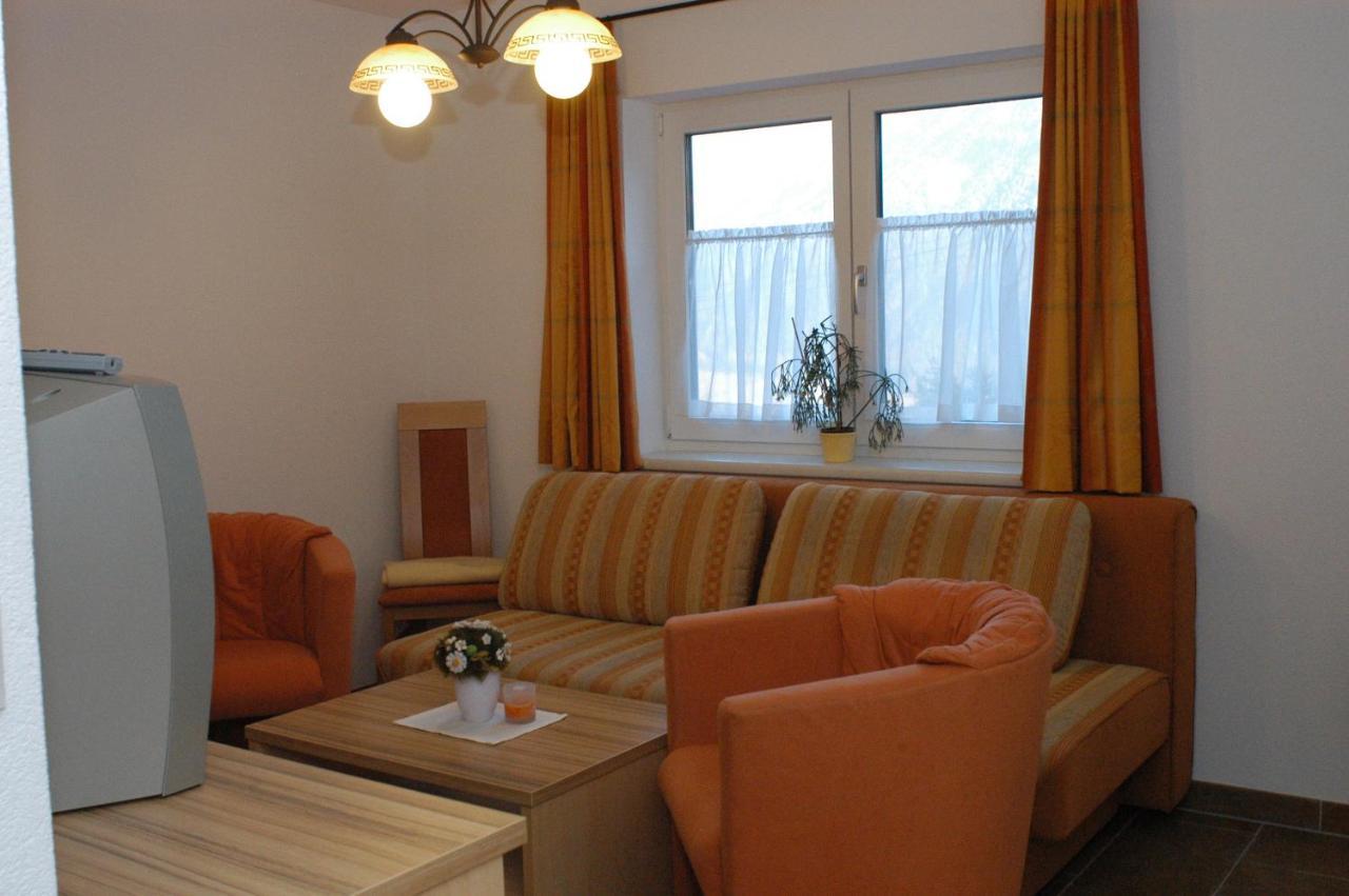 Pension Waldesruh Таренц Екстериор снимка
